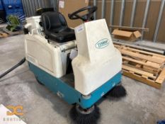 (1) Tennant 6100 Sub-Compact Ride on Floor Sweeper