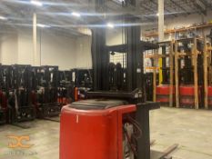 2004 Raymond Order Picker *Battery Included*