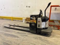 (1) Crown PE4000-60 Double Walkie Riders *Battery Included*