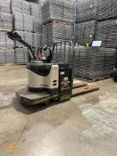 (1) 2018 Crown PE500 Walkie Rider | Single *Battery Included*