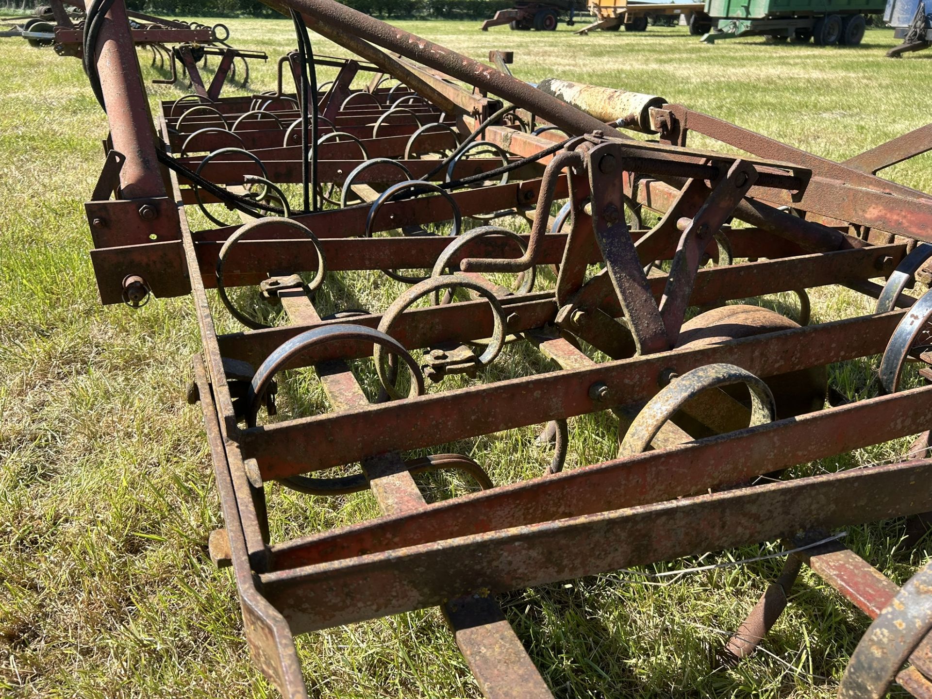 Kongskilde Spring Tine Cultivator approx 15ft Hydraulic Folding - Image 5 of 5