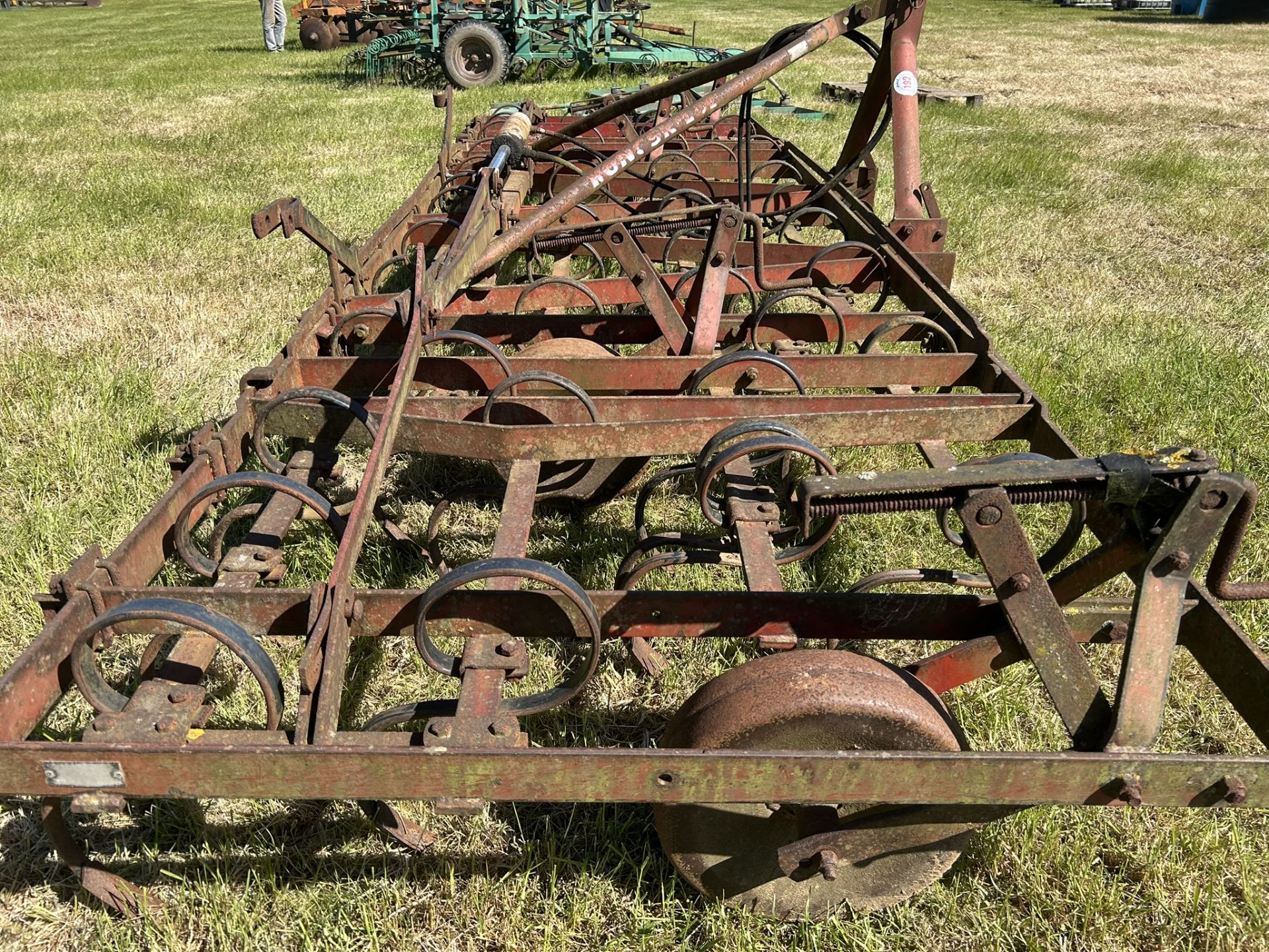 Kongskilde Spring Tine Cultivator approx 15ft Hydraulic Folding - Image 2 of 5