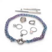 Diverse sieraden.