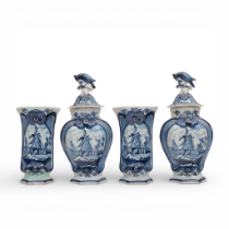 Delft, een vierdelig blauwwit aardewerken kaststel, 19e eeuw,