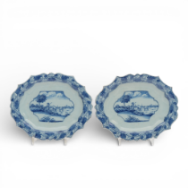 Delft, een paar blauwwit aardewerken ovale schotels, gemerkt Jan Pennis voor De Porceleyne Schotel,