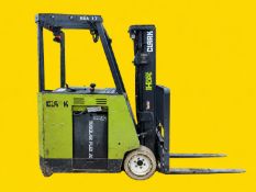 2020 CLARK ESX17 Electric Forklift. 5,000 lb capacity. Mast: 83 in lowered / 188 in raised.