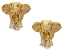 A pair of elephant cufflinks, the realistically modelled terminals with diamond highlights...