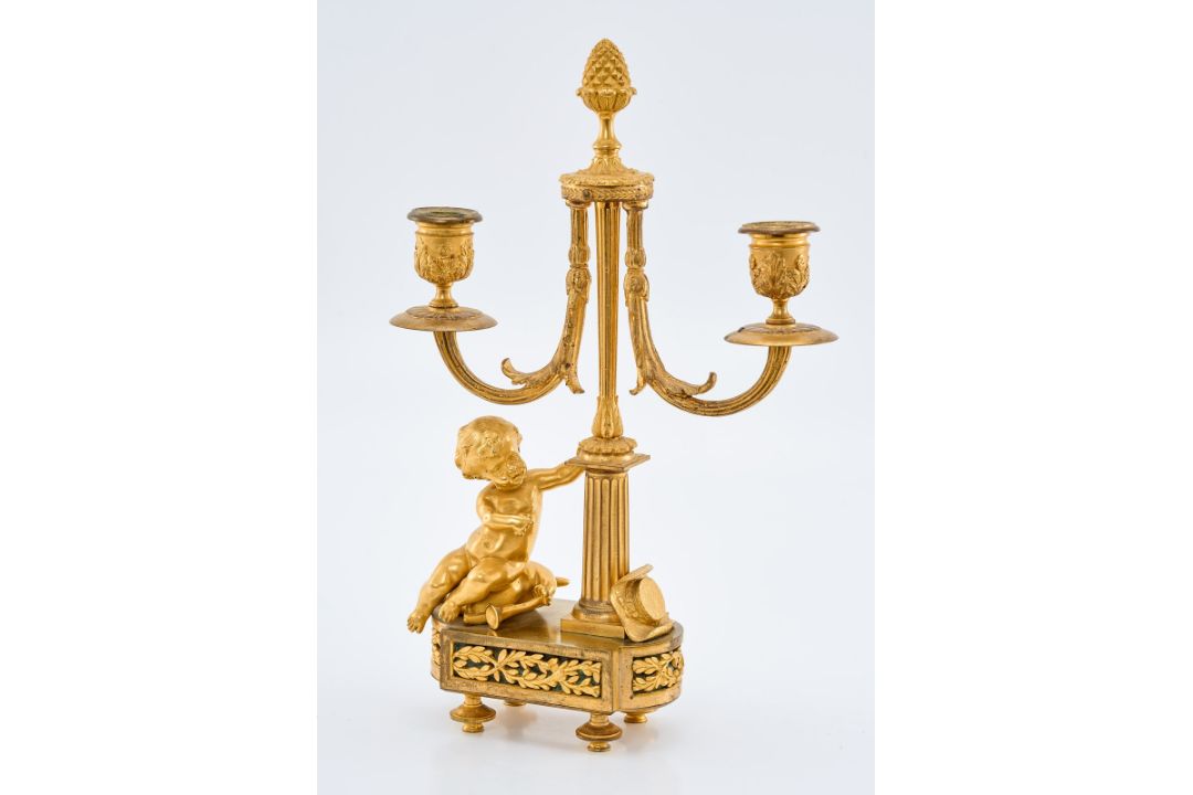 Paar 2-flamm. Leuchter, Louis-XVI.-Stil, 19. Jh. - Bild 4 aus 7