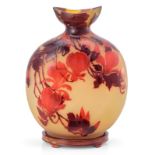 Gr. Vase "Magnolie", Jugendstil, Gallé um 1900.