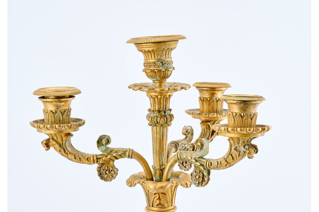 Paar gr. 4-flamm. Leuchter, Empire, um 1810. - Bild 5 aus 5