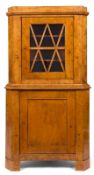Biedermeier-Eckvitrine, süddt. um 1825