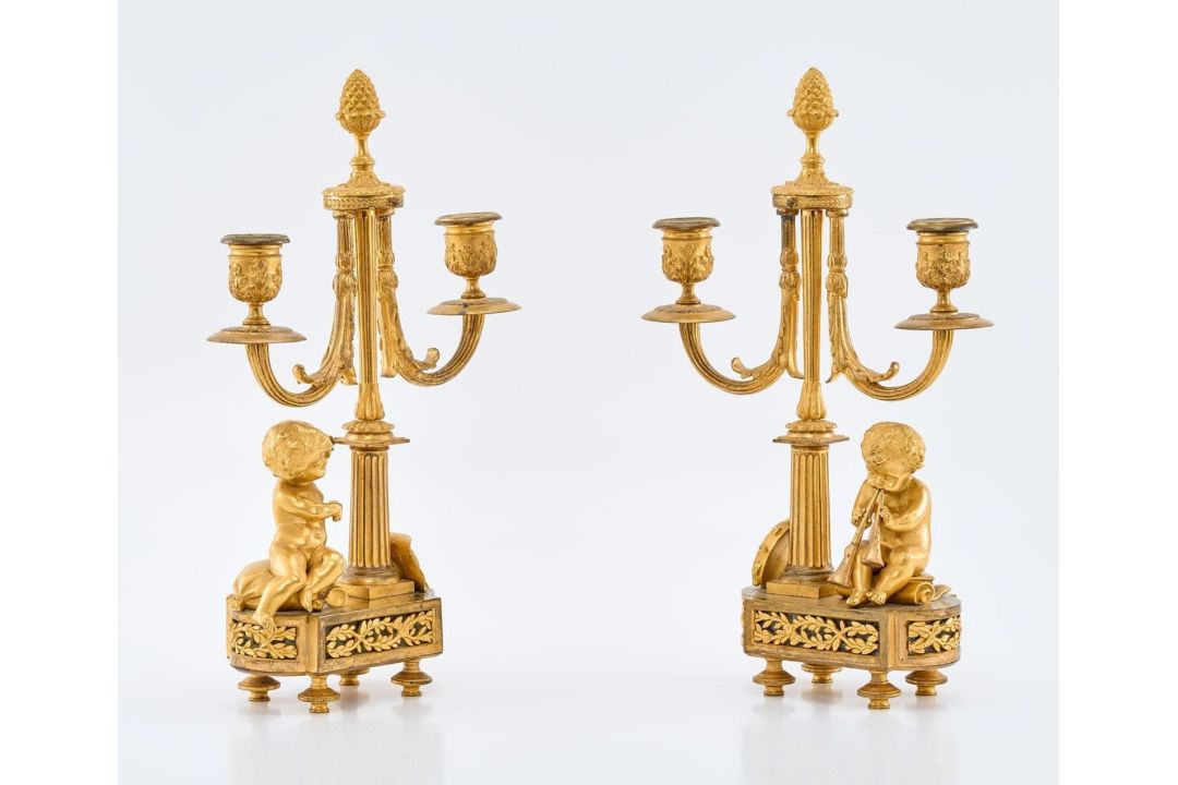 Paar 2-flamm. Leuchter, Louis-XVI.-Stil, 19. Jh. - Bild 2 aus 7