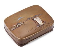 Zigaretten-Etui, "Segelboot vor Fujiama", Meji, Japan wohl um 1900.
