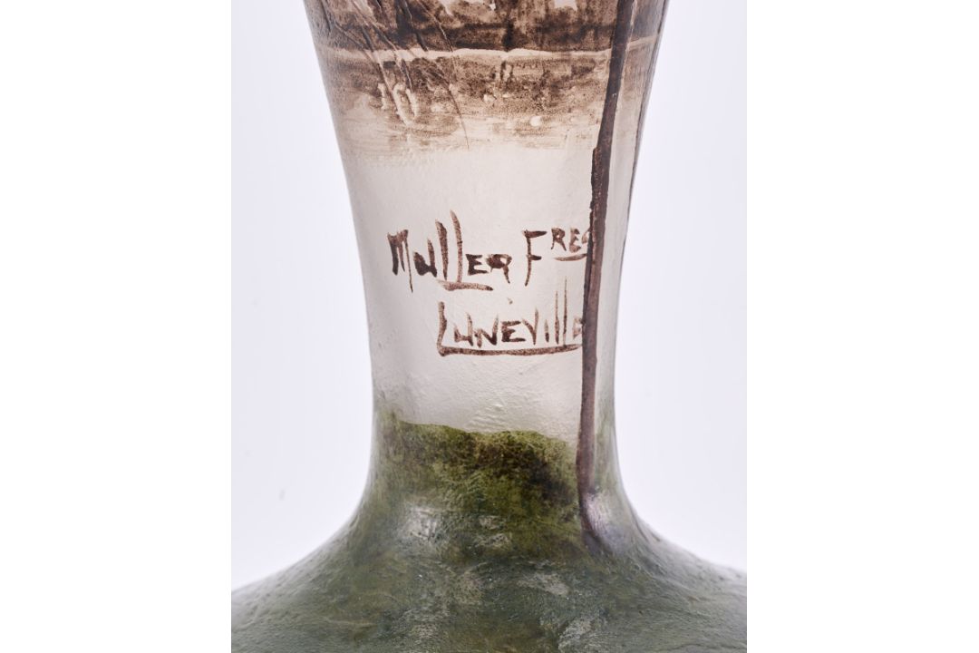 Kl. Vase "Flußlandschaft", Muller Frères nach 1910. - Bild 3 aus 5