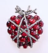 Modeschmuck-Brosche Entw. Iradj Moini