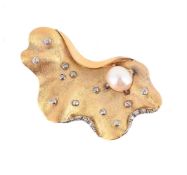A DIAMOND AND CULTURED PEARL BROOCH