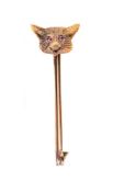 AN EARLY 20TH CENTURY FOX MASK STOCK PIN