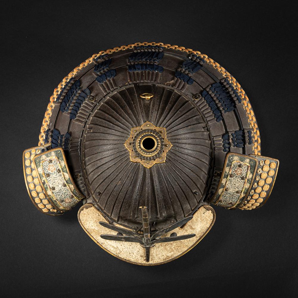 ‡ A suji-bachi [helmet with raised ridges] and mempo [face mask], Edo period - Image 4 of 4