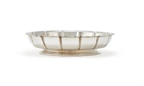 A BRITANNIA STANDARD SILVER STRAWBERRY DISH