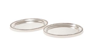 A PAIR OF SILVER OVAL TRAYS