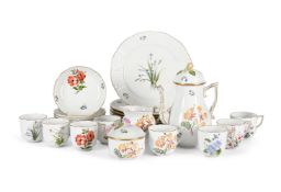 HEREND, AMERICAN WILD FLOWERS PATTERN, A PORCELAIN PART COFFEE SERVICE