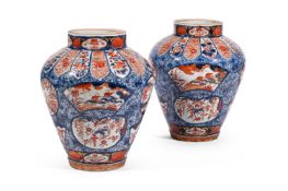A PAIR OF JAPANESE ARITA BALUSTER VASES, EDO PERIOD, 18TH CENTURY