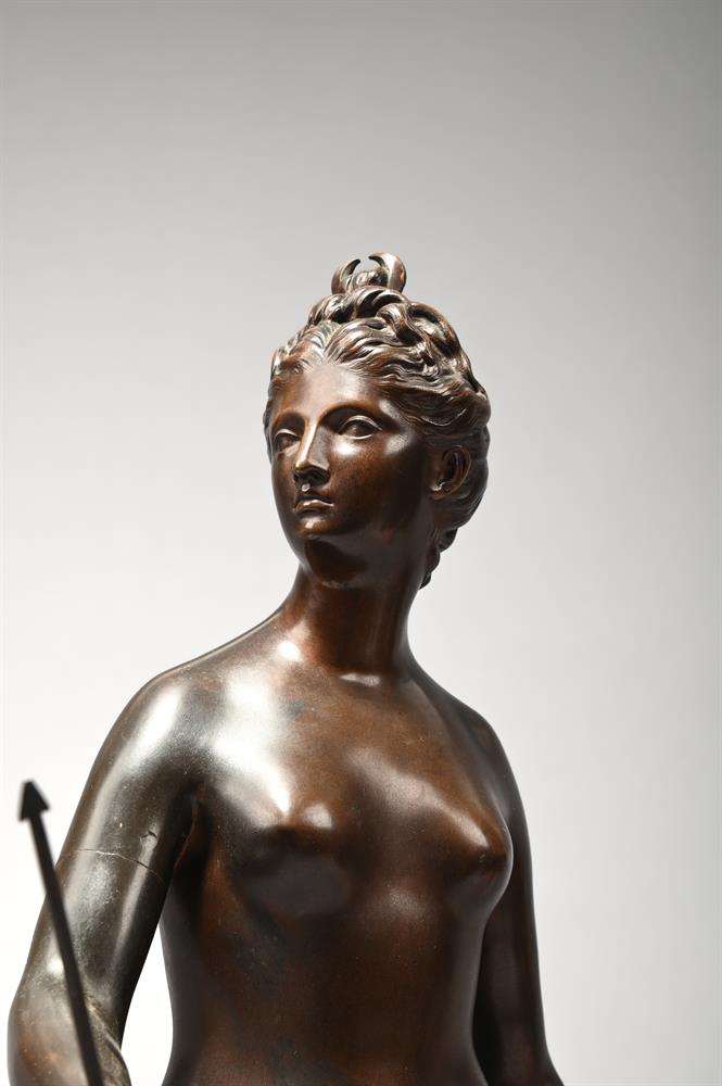 AFTER HOUDON, A BRONZE FIGURE OF DIANA THE HUNTRESS, FRENCH, LATE 19TH CENTURY - Image 4 of 6
