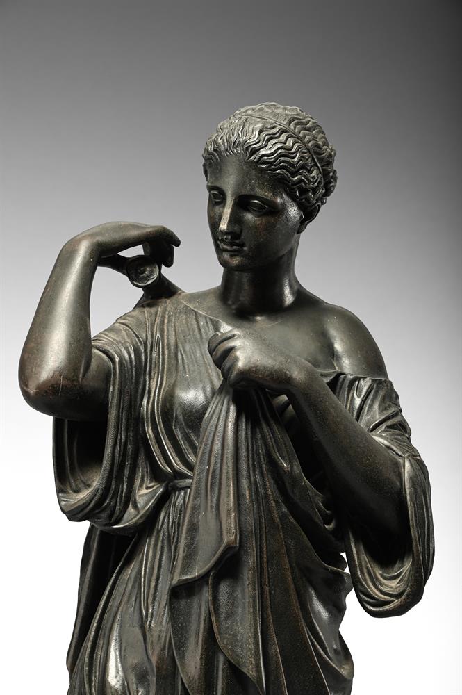 AFTER THE ANTIQUE, A LARGE BRONZE OF FIGURE OF DIANA OF GABII, MID TO LATE 19TH CENTURY - Image 2 of 4