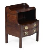 A GEORGE III MAHOGANY BEDSIDE COMMODE, CIRCA 1800