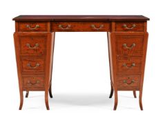 Y AN EDWARDIAN SATINWOOD DESK, IN THE MANNER OF EDWARDS & ROBERTS, EARLY 20TH CENTURY