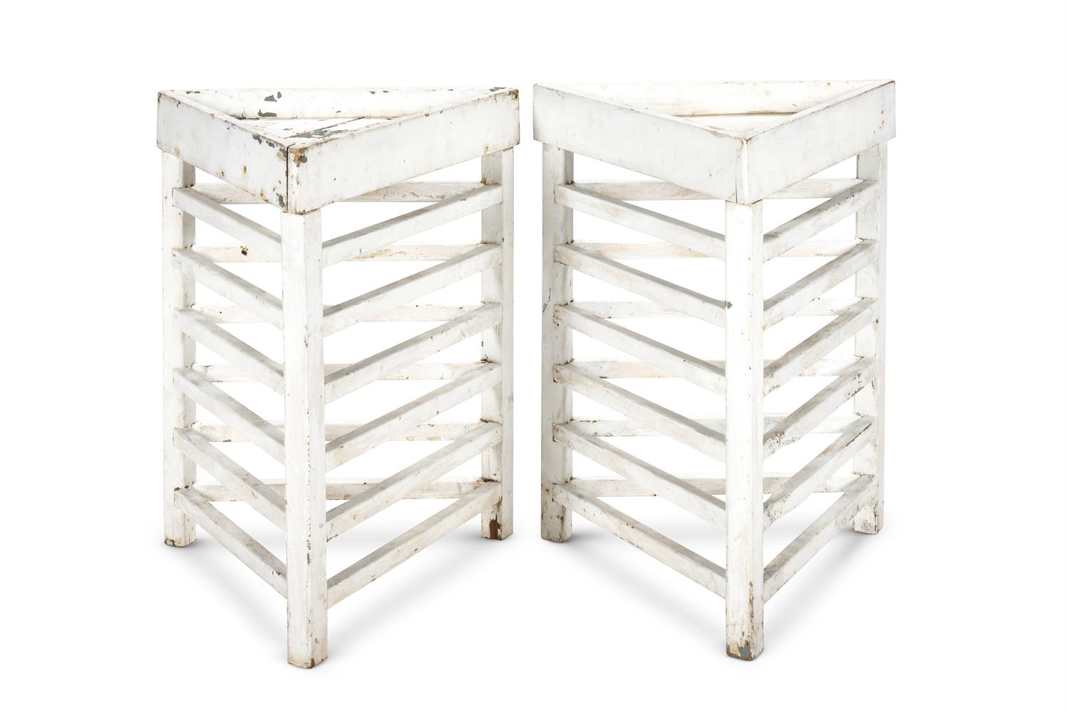 Y A PAIR OF WHITE PAINTED HARDWOOD TRIANGULAR GARDEN TABLES, SECOND HALF 20TH CENTURY - Image 2 of 2