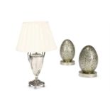 A SIVER PLATED URN SHAPED TABLE LAMP, 19TH CENTURY, TOGETHER WITH A PAIR OF METAL CANDLE HOLDERS