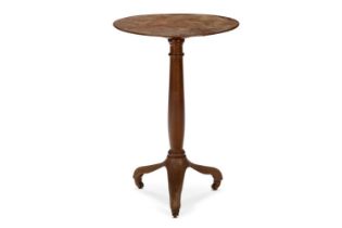 A PAINTED GRAINED CIRCULAR METAL AND TIMBER TRIPOD TABLE, LATE 19TH OR EARLY 20TH CENTURY