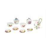 A GROUP OF GERMAN PORCELAIN, VARIOUS DATES 18TH/19TH CENTURIES