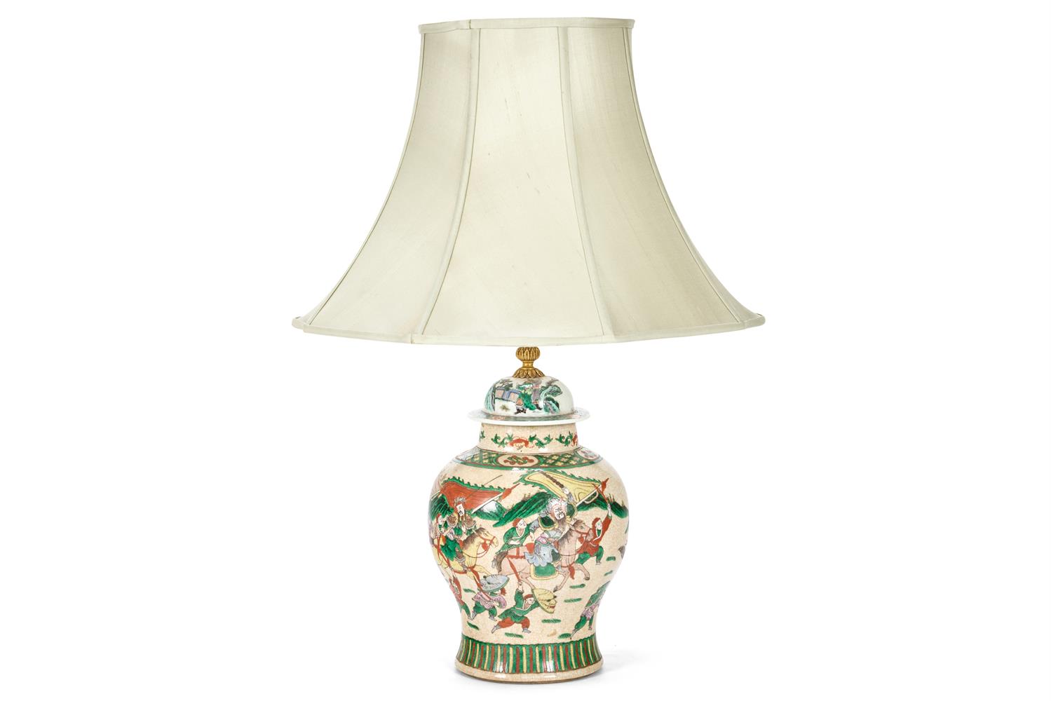 A CHINESE FAMILE VERTE PORCELAIN VASE AND COVER, LATE 19TH CENTURY