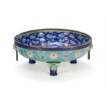 A LARGE ENAMEL TRIPOD JARDINERE, CANTONESE