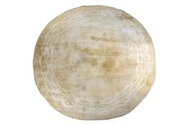 λ THE ALLEN STUDIO, A LARGE CIRCULAR RUG