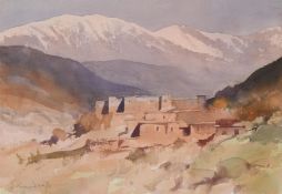 λ EDWARD SEAGO (BRITISH 1910-1974), MORROCAN VIEW WITH MOUNTAINS BEYOND