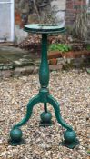 A CAST IRON AND GREEN PAINTED SUNDIAL STAND, IN GEORGE III STYLE, LATE 19TH OR 20TH CENTURY