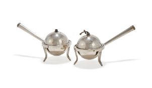 LESLIE GORDON DURBIN, A PAIR OF SILVER TABLE LIGHTERS, LONDON 1975