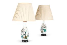 A PAIR OF FAMILLE VERTE VASES TABLE LIGHTS, CHINESE, SECOND HALF 20TH CENTURY