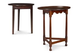 A MAHOGANY CIRCULAR OCCASIONAL TABLE