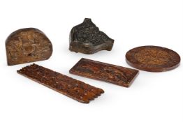 A COLLECTION OF FIVE TREEN MOULDS AND CARVINGS, 18TH/19TH CENTURY