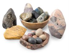 A GROUP OF SPECIMEN MARBLES AND HARDSTONES