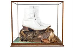 A CASED PAIR OF ANTONY'S SIGNATURE WHITE LEATHER CHELSEA BOOTS, NAPLES