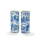 A pair of Chinese blue and white hat stands