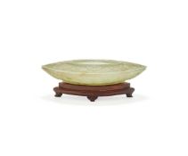 A Chinese Mughal style jade tray and cover