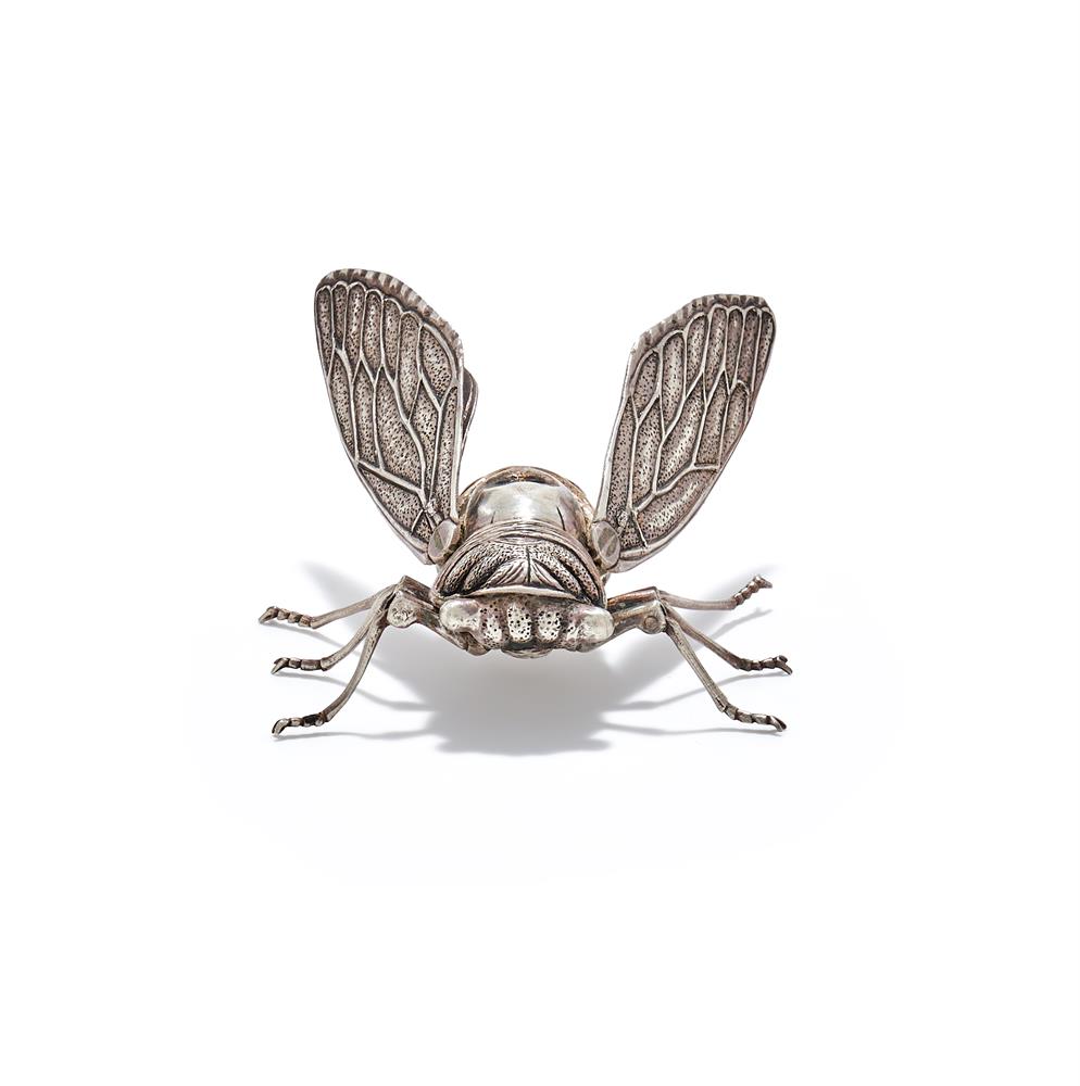 A fine Japanese silver articulated model of a Cicada - Image 3 of 6
