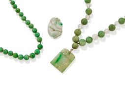 A group of three Chinese jadeite jewellery items