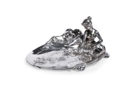 AN ELECTRO-PLATED ART NOUVEAU VIDE POCHE, STAMPED 229, CIRCA 1900